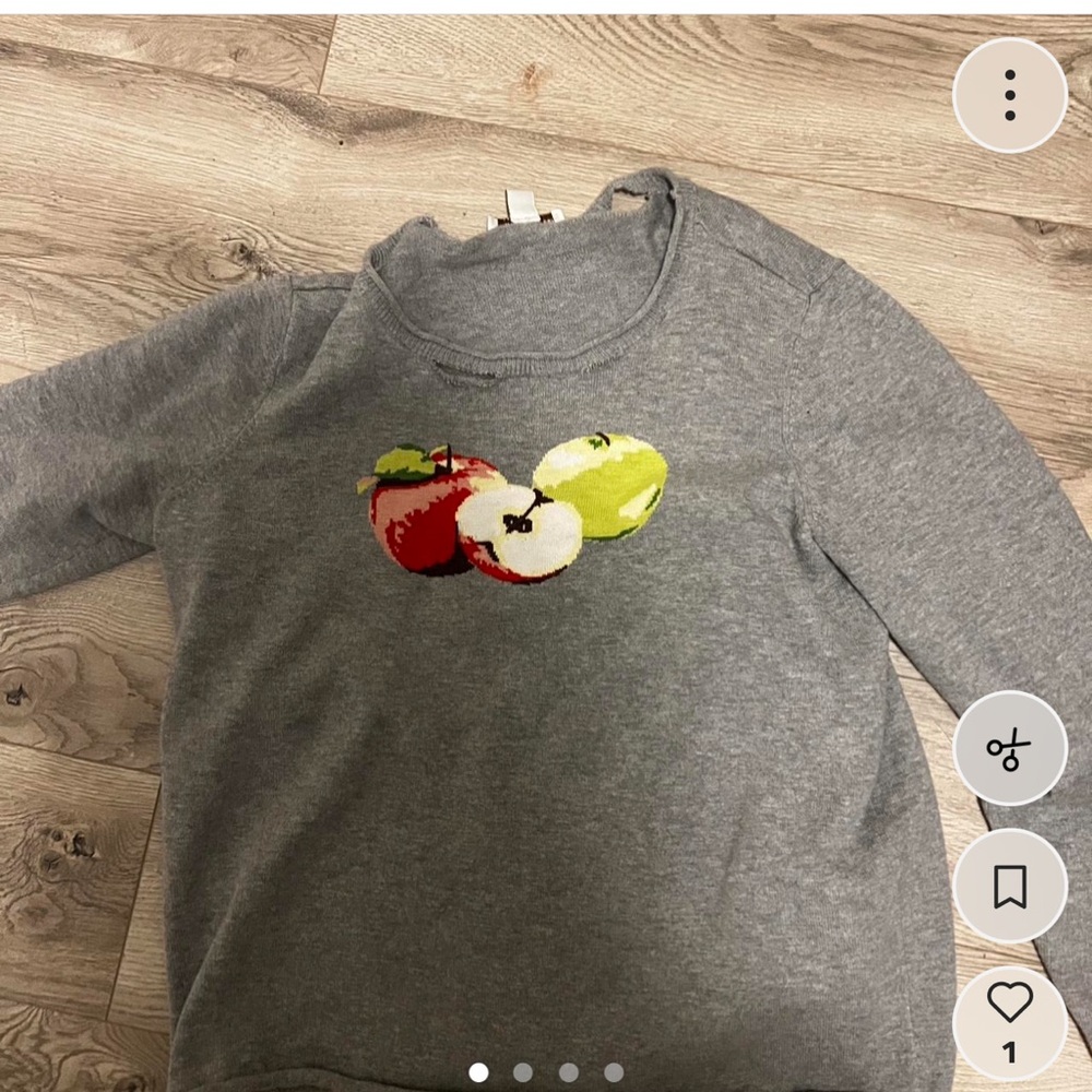 Coldwater Creek Gray Sweater with Apple Design